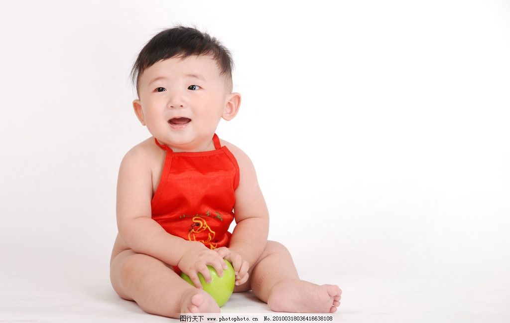 Babe chinese shaved