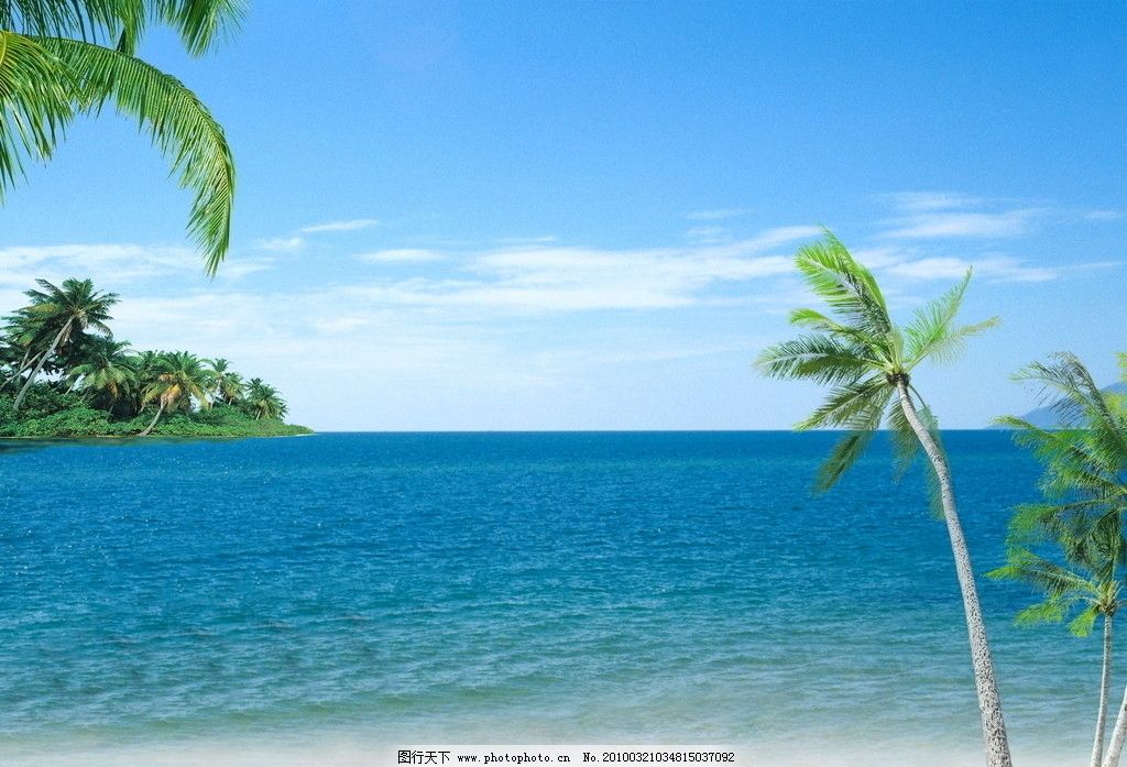 夏日蓝天海滩椰树 蓝天 度假 旅游 绿水海滩 绿水 背景 沙滩 海滩 秀丽 云彩 沿海 小海湾 自然 海洋 风景 海景 天空 夏天 阳光 排岸浪花 小岛 白云 椰子树 小船 海鸟 海欧 自然景观 自然风景 摄影图库 湛蓝海天椰树 摄影 350DPI JPG